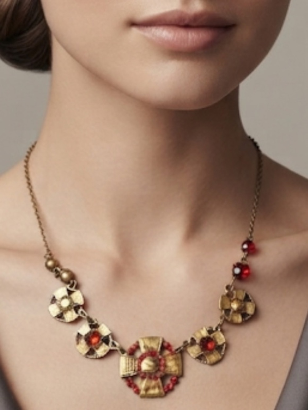 Beautiful pilgrim necklace